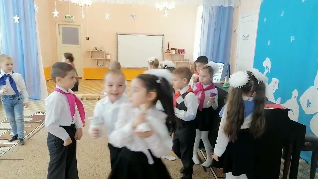 Музыкальные диатонические колокольчики.