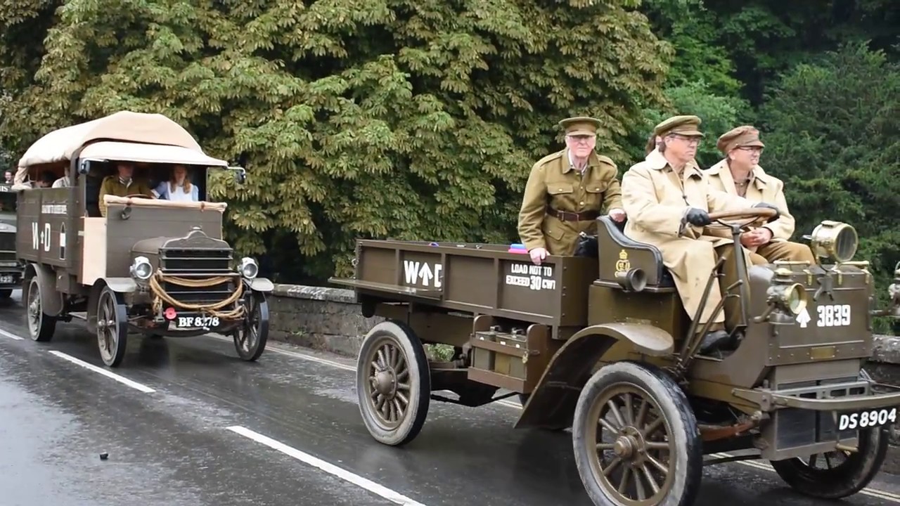 The GREAT DORSET STEAM FAIR WW1 Homecoming convoy, entering Blandford.