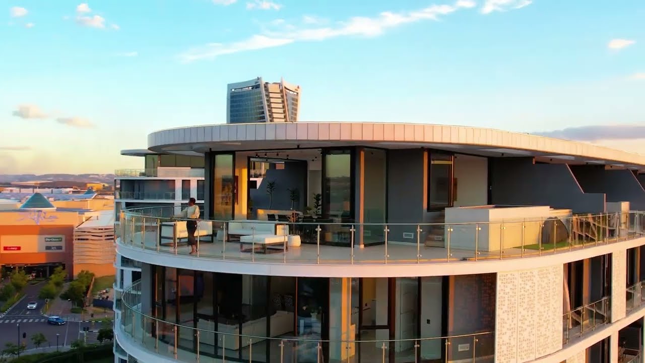 Unique Ellipse penthouse - uninterrupted views