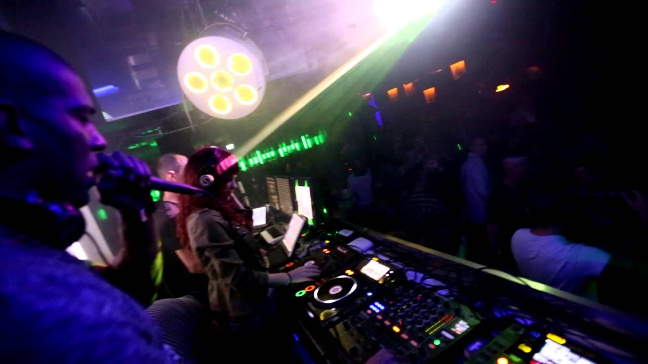 dj Timax vs Jessie TJ at 13 years Space @ La rocca 2012-11-17