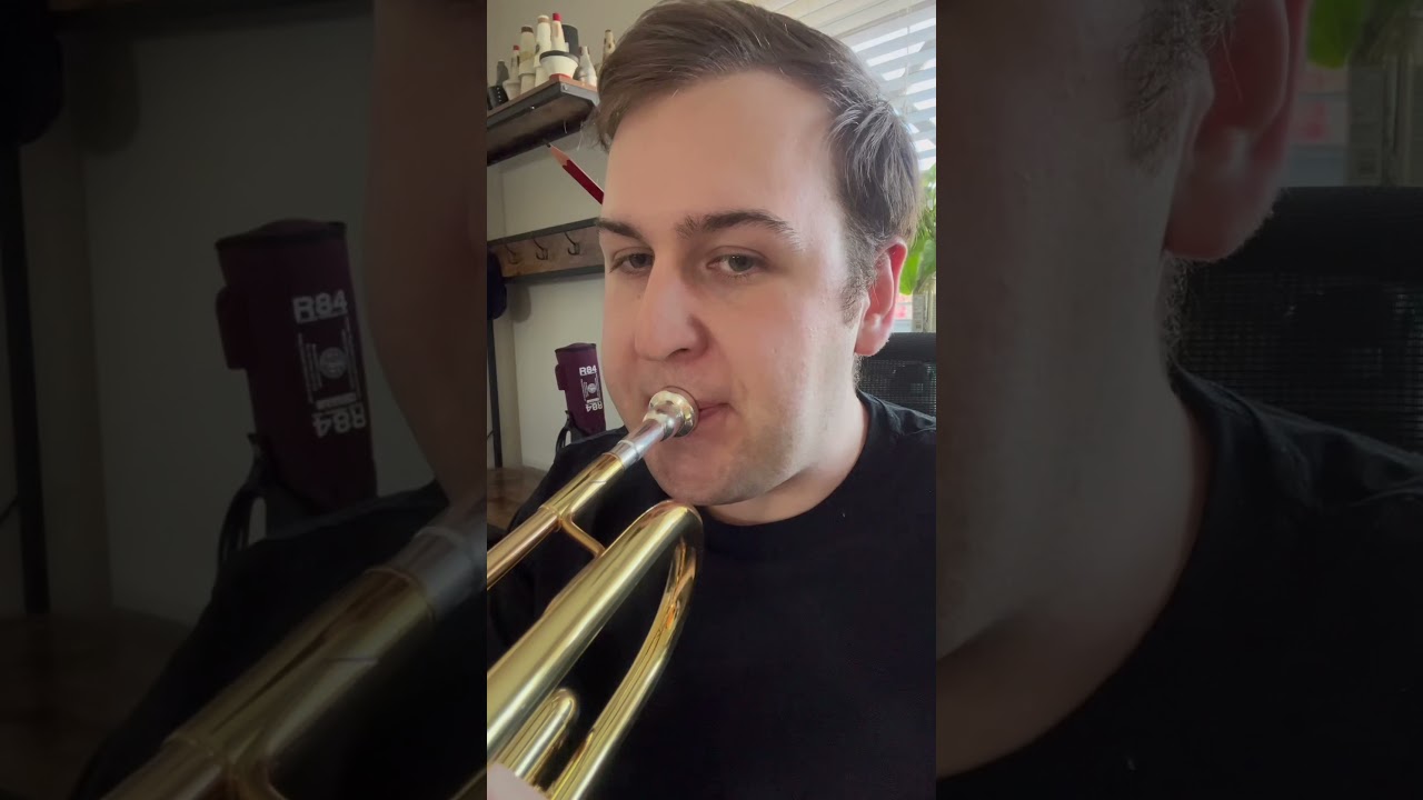 Puckering and lip protrusion on the Trumpet