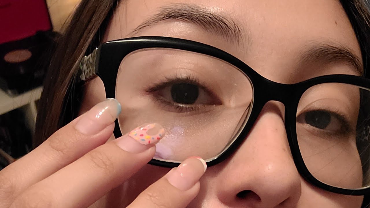 ASMR tapping on glasses 👓