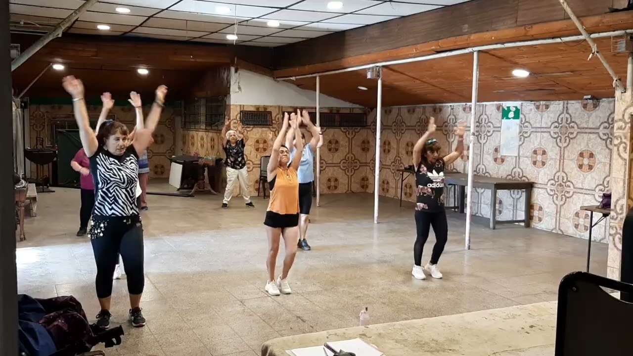 Baile entretenido 7 Lunes 26 de enero 2026 profesora Angela Sierra club los 120 lo Espejo