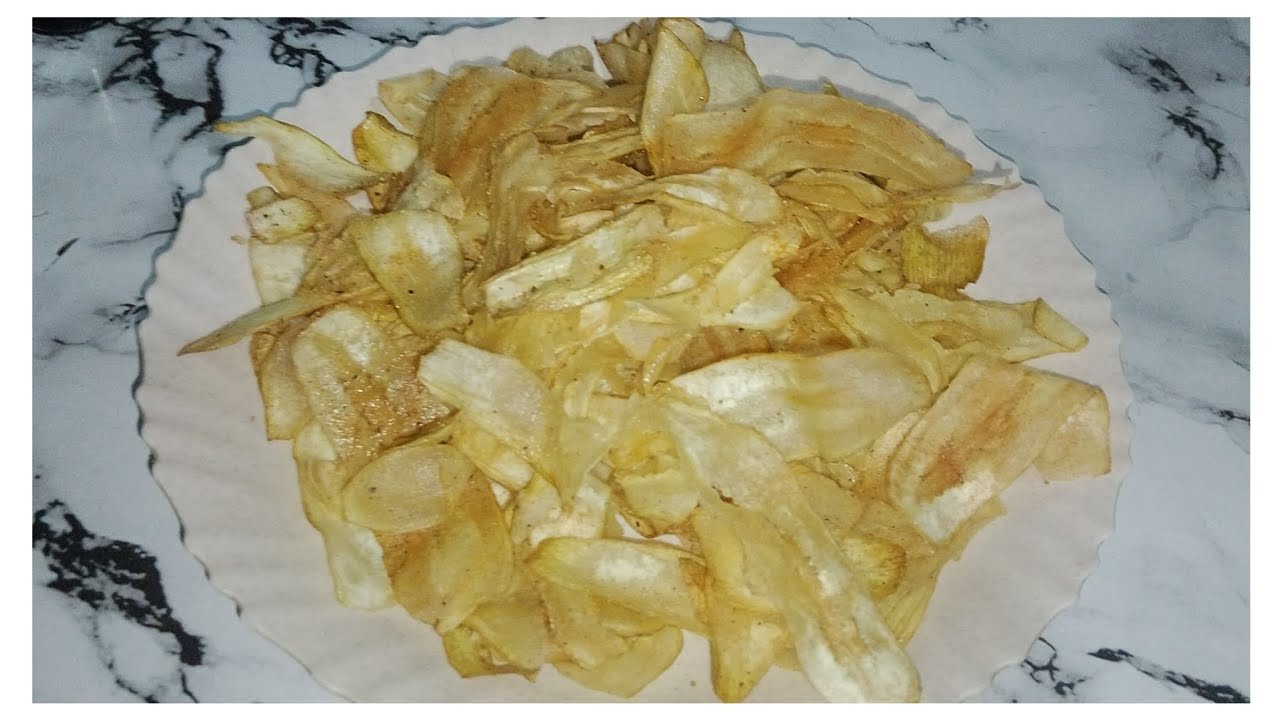 चार कच्चे केले से बनाएं इतना सारा केले का बेफर | घर पर आसान स्नैक रेसिपी😋❤️#recipe #kelekechips #yt 