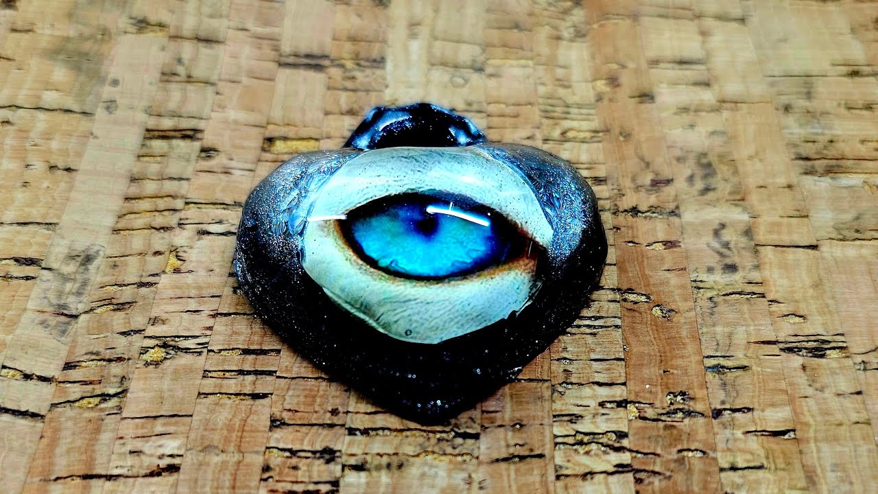 Make a CREATIVE  Epoxy Resin / UV Resin Puffy Heart!