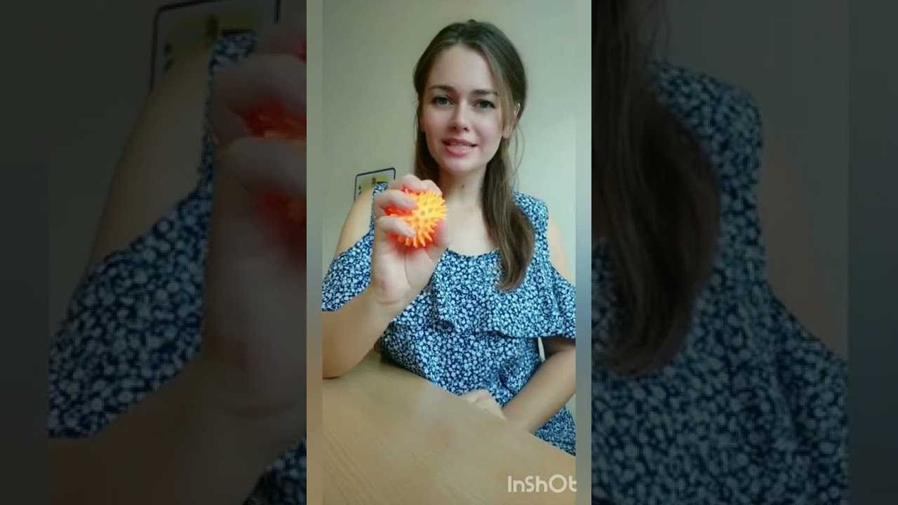 Масаж колючим м'ячиком 🤗 Рухаємось разом із @CreativeTeacher