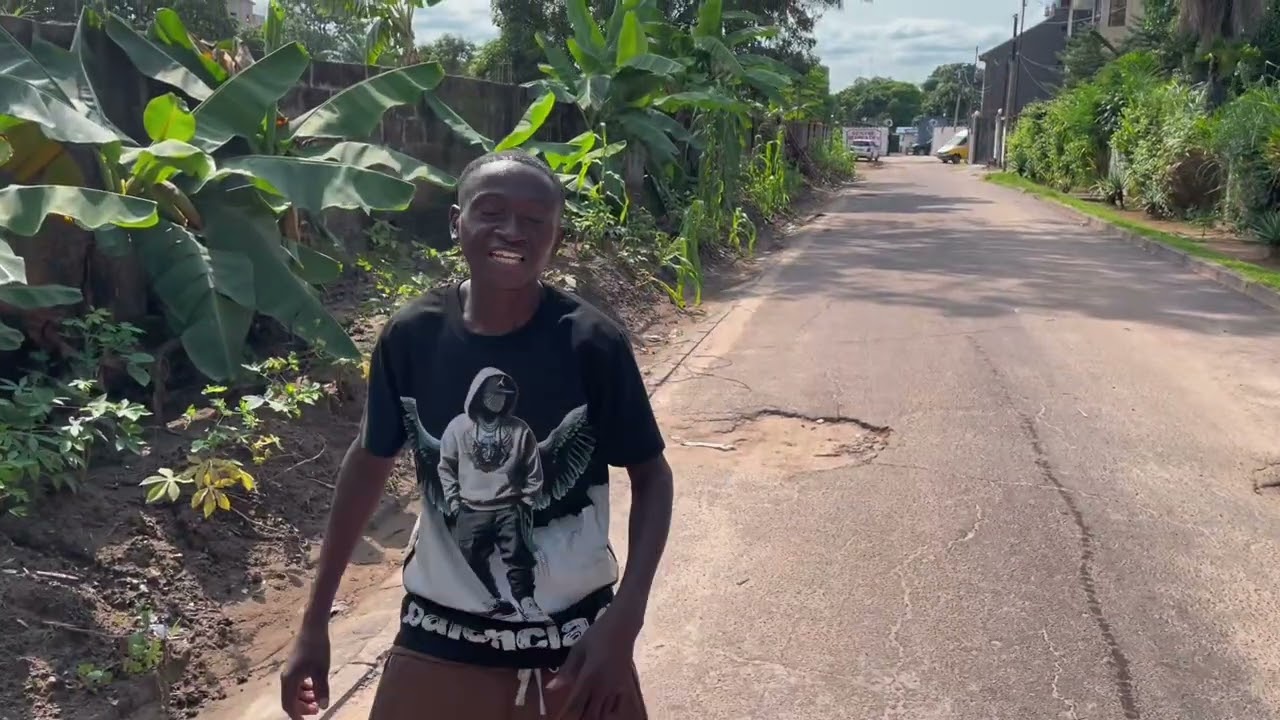 Double SIM_Bana mayi (clip officiel)