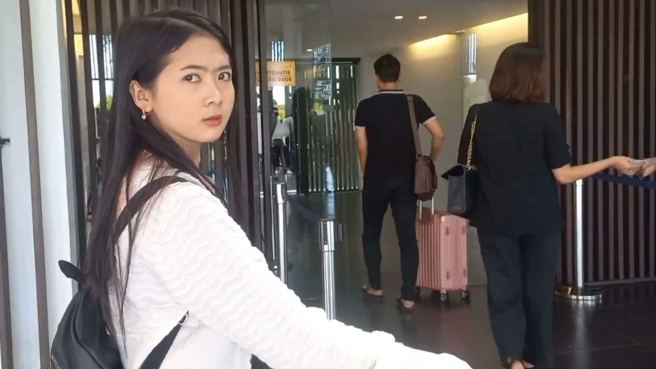 Detik detik  Ochi Alvira mau Berangkat k Jakarta