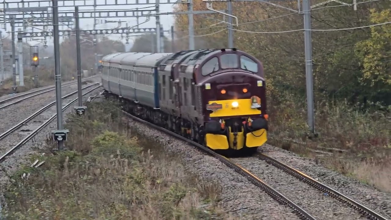 44871 - 47812 | 37706 & 669 | Christmas Cheshiremen | the Chester Christmas Explorer | 22/11/25