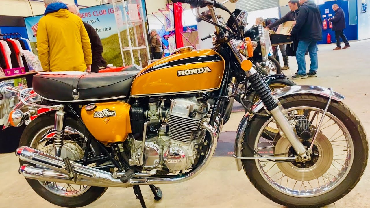 BRISTOL CLASSIC MOTORCYCLE SHOW Inside Barn Two Finds Classic HONDA to NORTON Bike Owner Club Stands