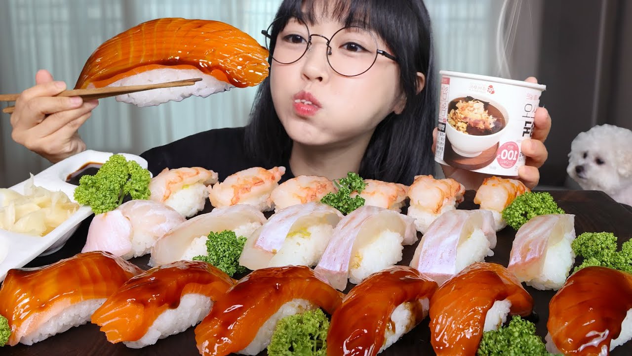 Домашние суши с лососем, камбалой и креветками🍣Mukbang ASMR