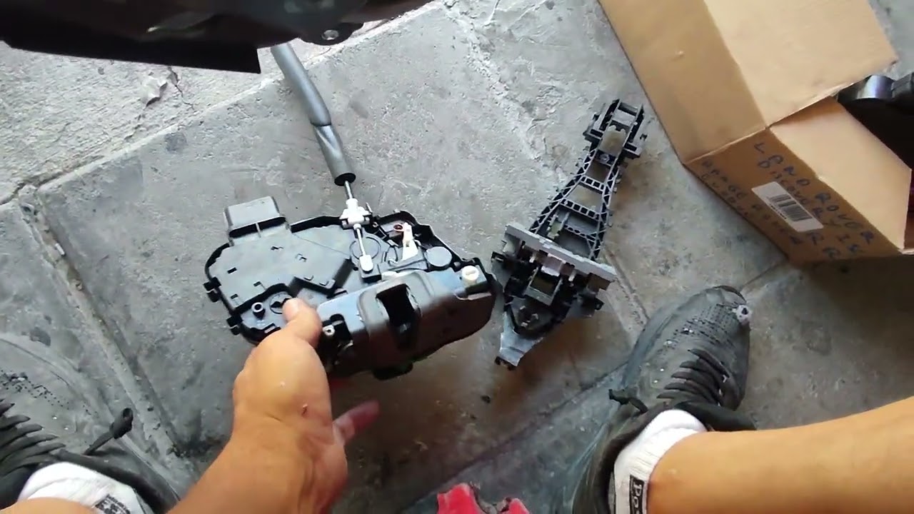 Range Rover Evoque RR Door Lock Replacement