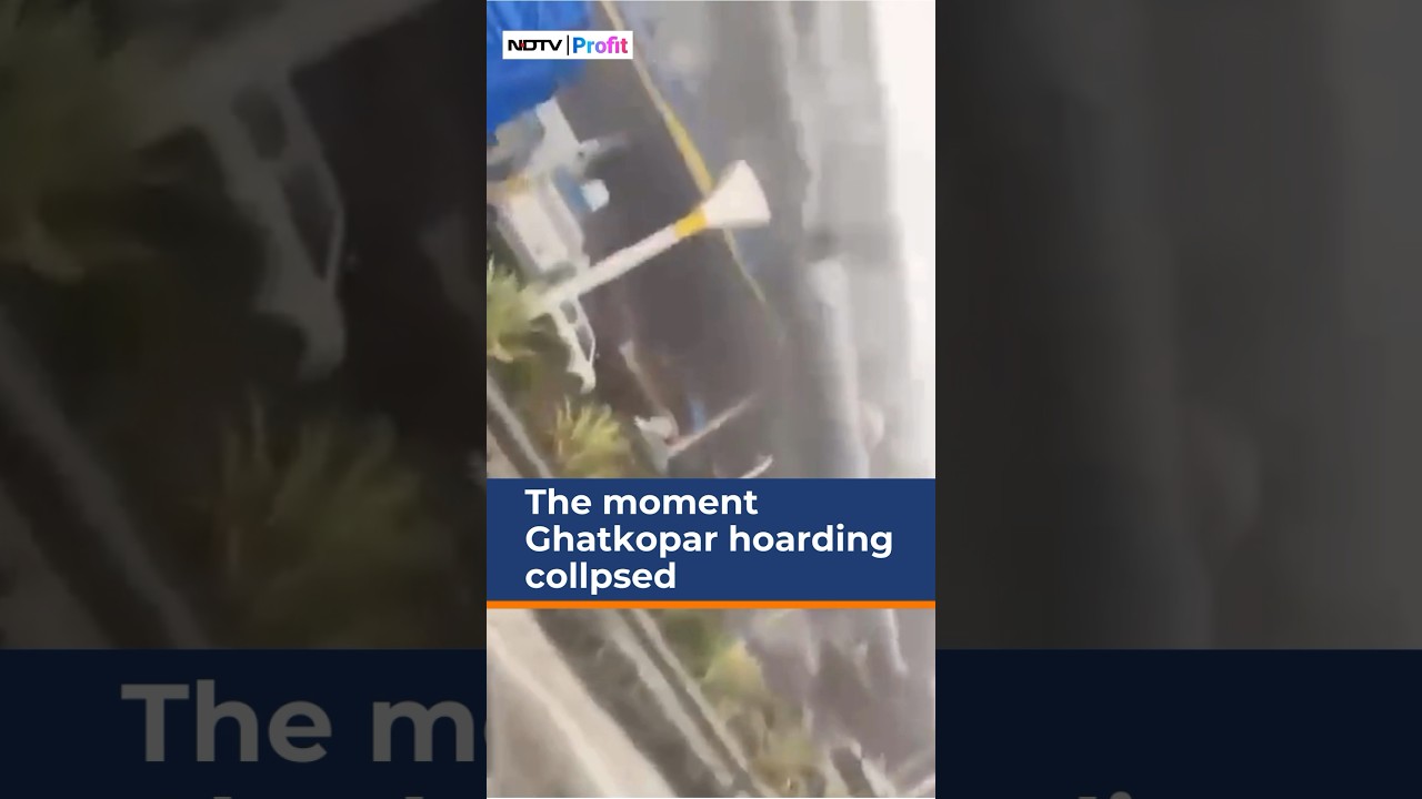 Horrifying Moment When Ghatkopar Hoarding Collapsed #viral #shorts