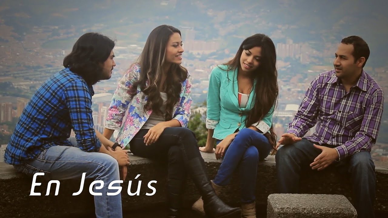 GRUPO ANGELUZ - En Jesús (OFICIAL)