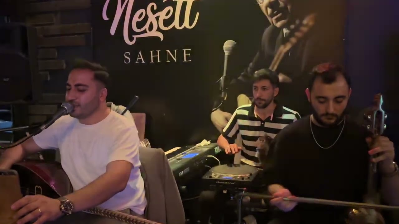 Muhammed DEMİREL / Sarı Saçlım Mavi Gözlüm / Temmuz 2025 / Neşet Sahne