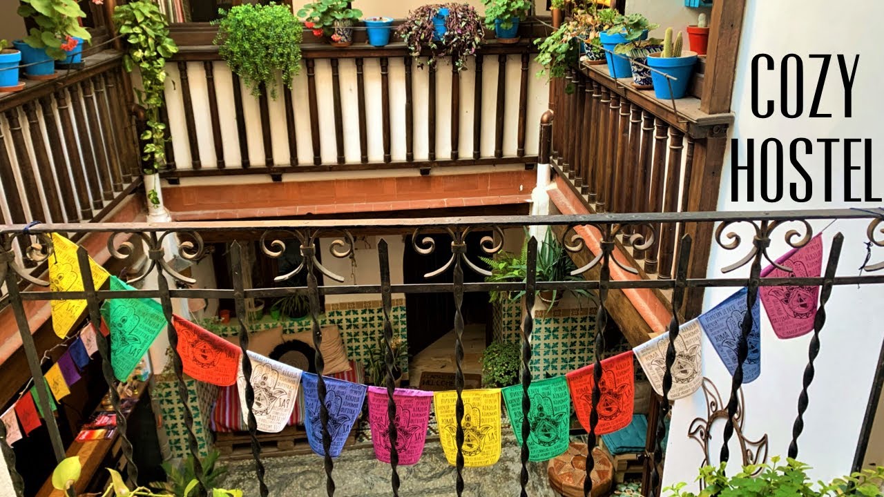 Bohemian Hippie Hostel in Granada &bull; Travel vlog