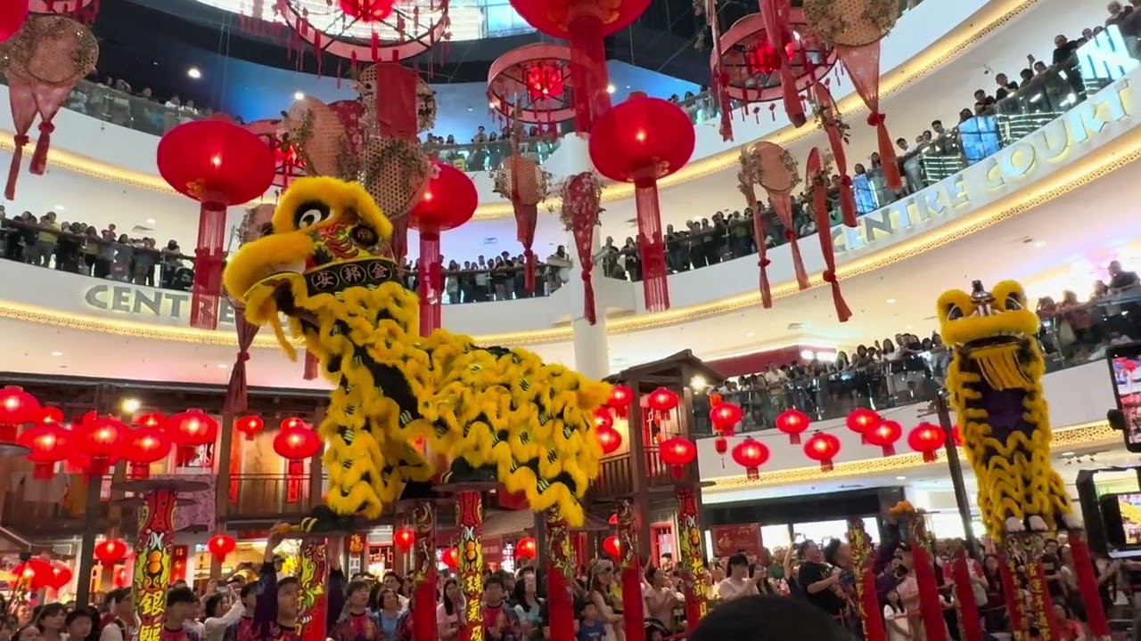 CNY Lion Dance @ Mid Valley Megamall 