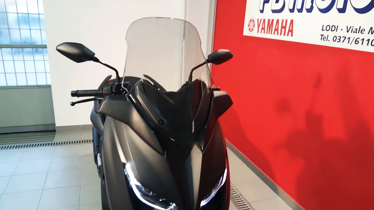Yamaha Xmax300.
