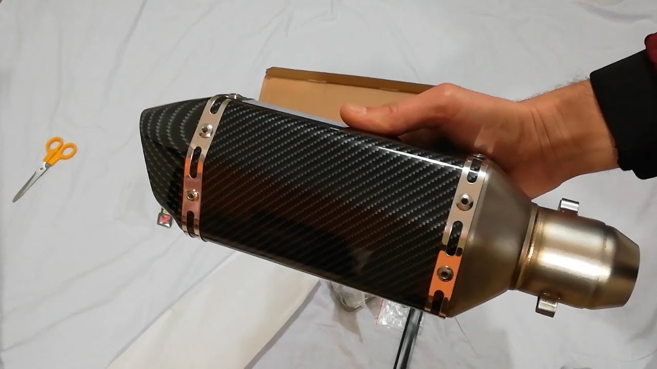 Unboxing Akrapovic Carbon  فتح صندوق و معاينة العادم