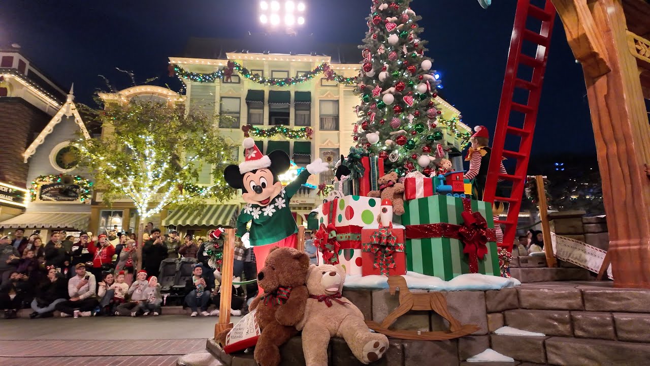 ✨MAGICAL Christmas Fantasy Parade at Night 2025 | Full Show in 4K 60FPS | Disneyland