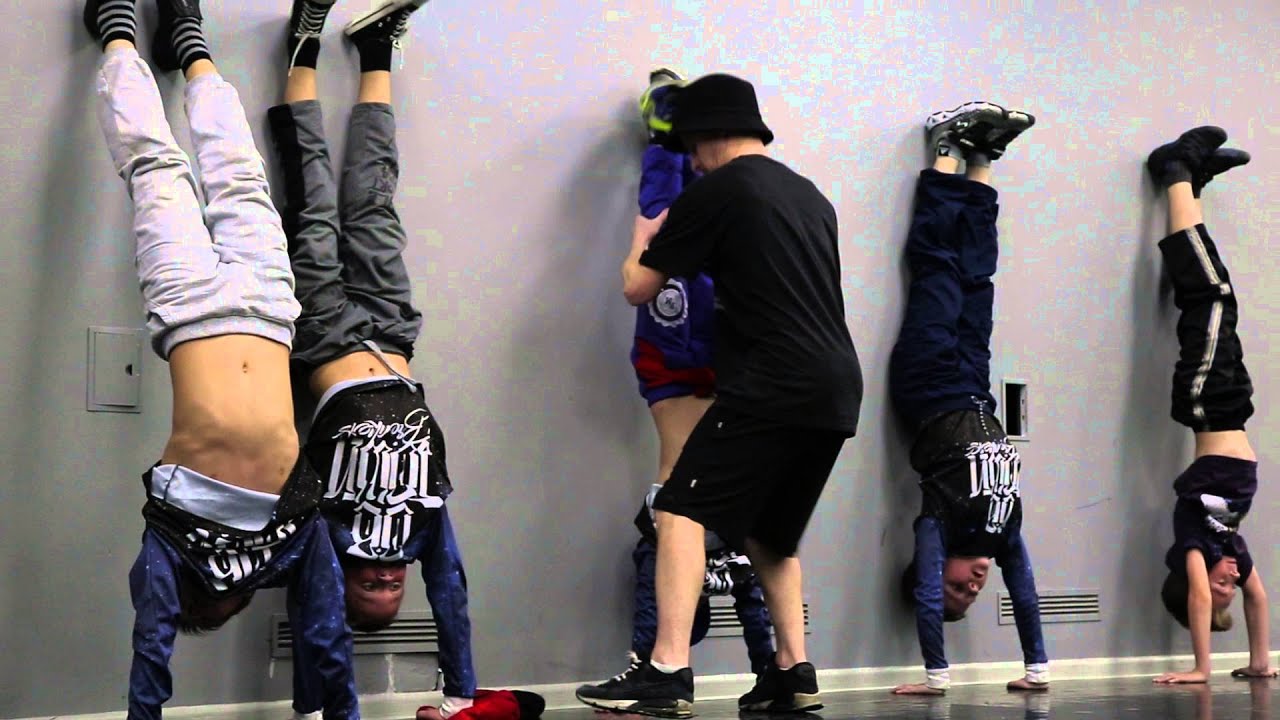 Break Dance in Fraules Dance Centre