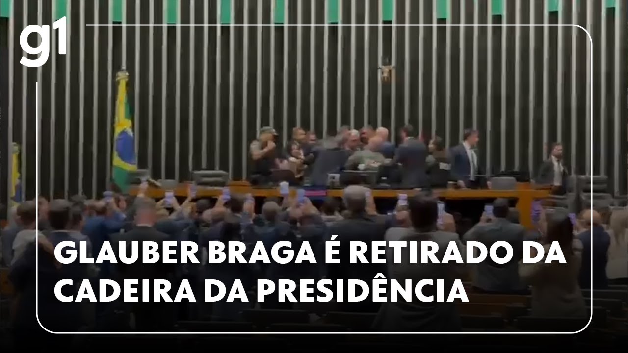 Glauber Braga &eacute; retirado da cadeira da presid&ecirc;ncia da C&acirc;mara