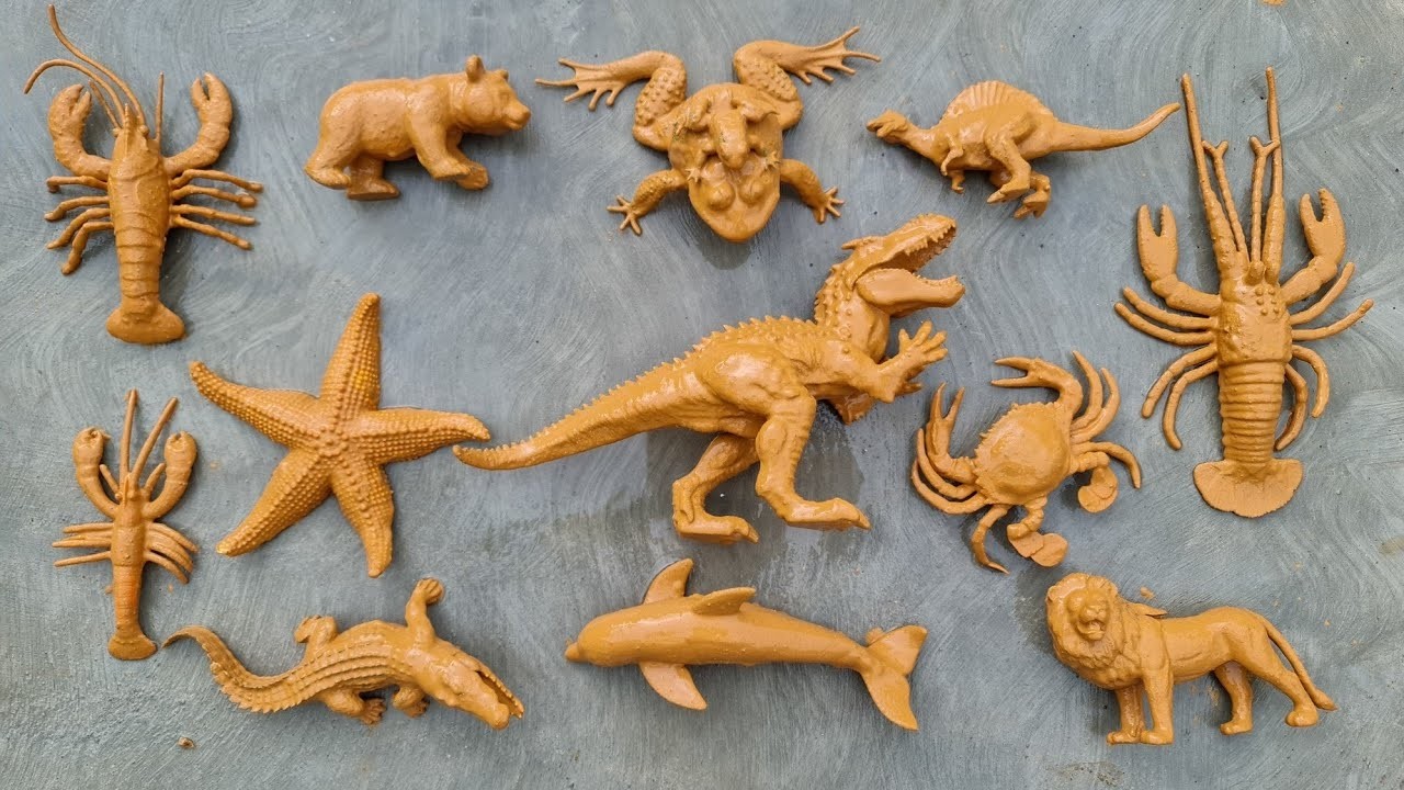 Membersihkan Mainan Dinosaurus, Stegosaurus, T Rex, Giganotosaurus, Dilophosaurus, Brontosaurus