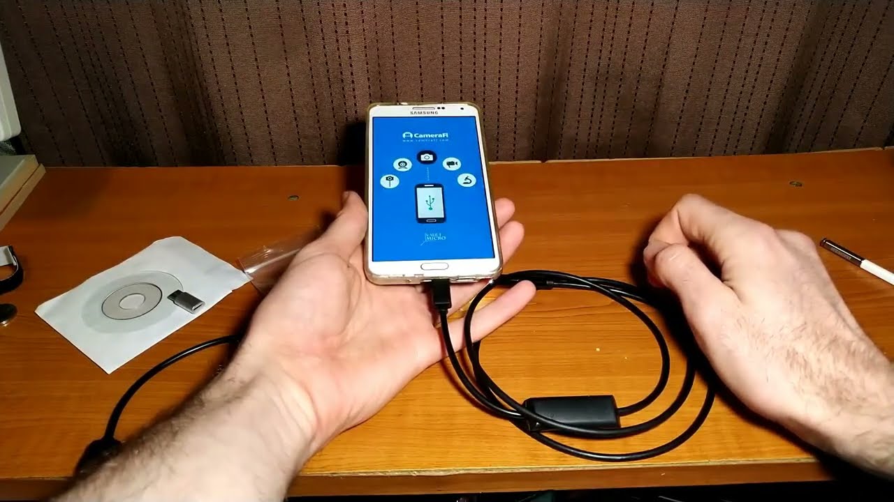 Camera endoscop pentru telefon