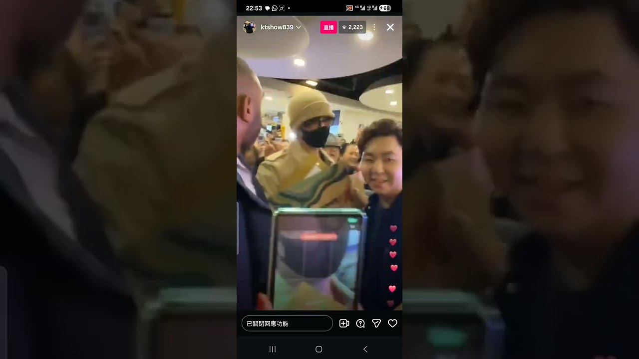 姜濤抵達英國機場，大批Fans接機😍🥰🤩