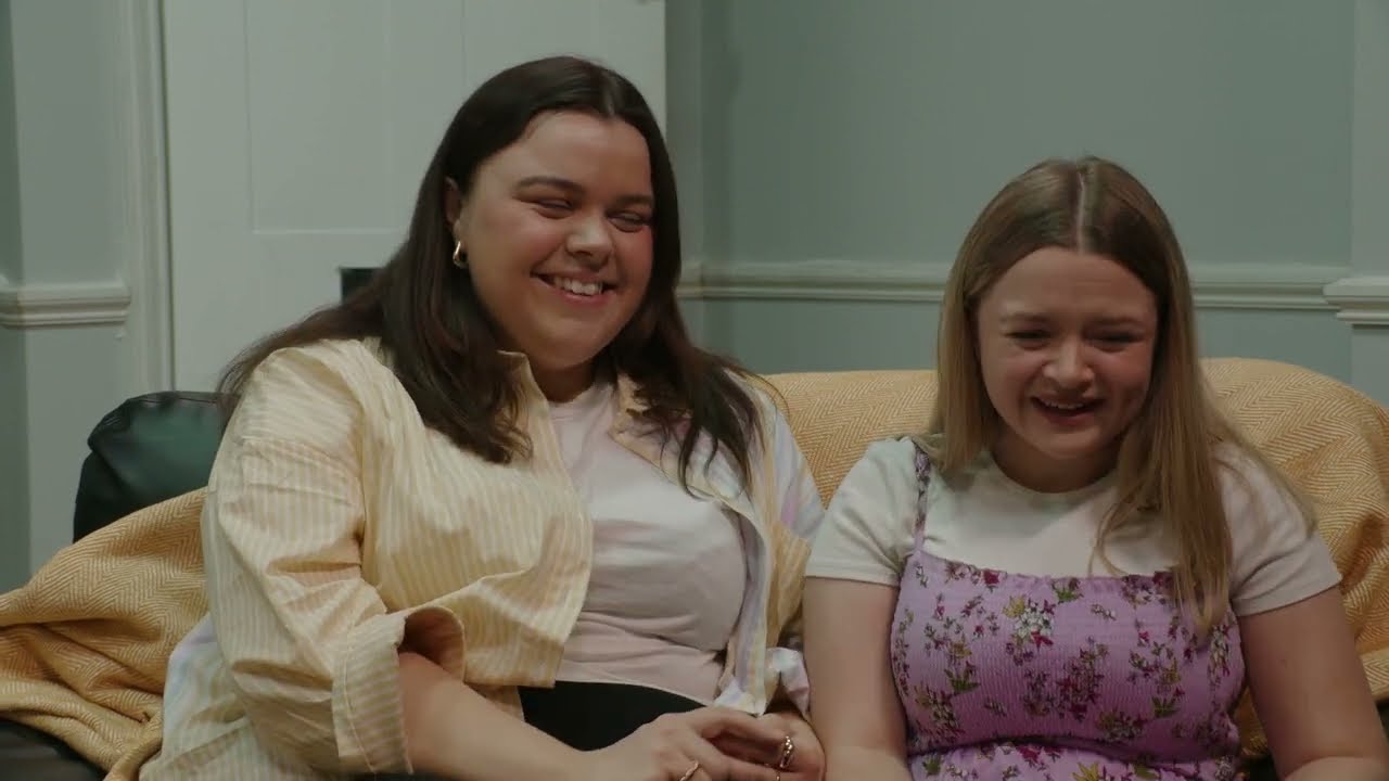 Abbey Hayes (Bella) and Annie Roberts (Jane) - The Girl’s Guide to Saving the World