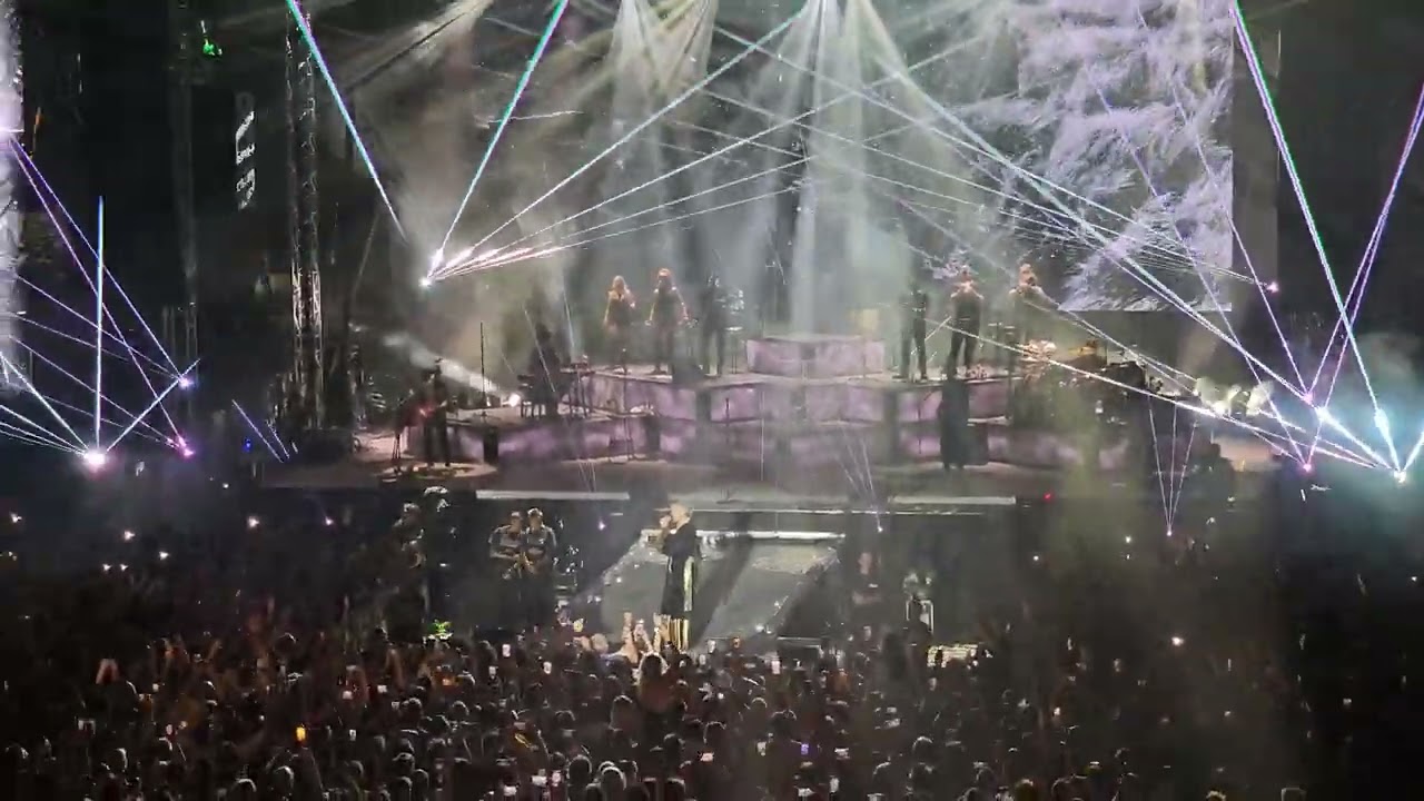 Robbie Williams - Angels (live @ Arena Pula, Croatia, 27 June 2023)