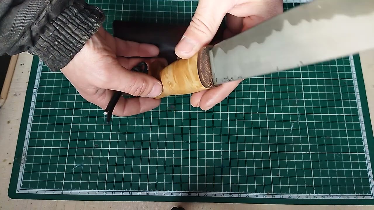 Нож из Стали х12мф ламинат