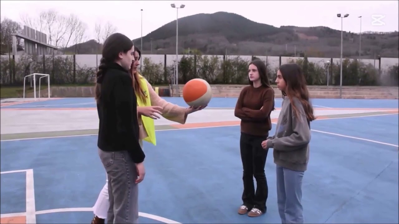 UN ETXEKO BIDEO LEHIAKETA