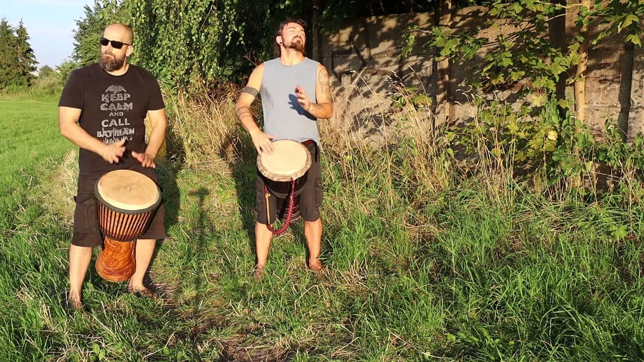 Podstawy gry na djembe. Przykładowy rytm na dwa djembe do wspólnego grania