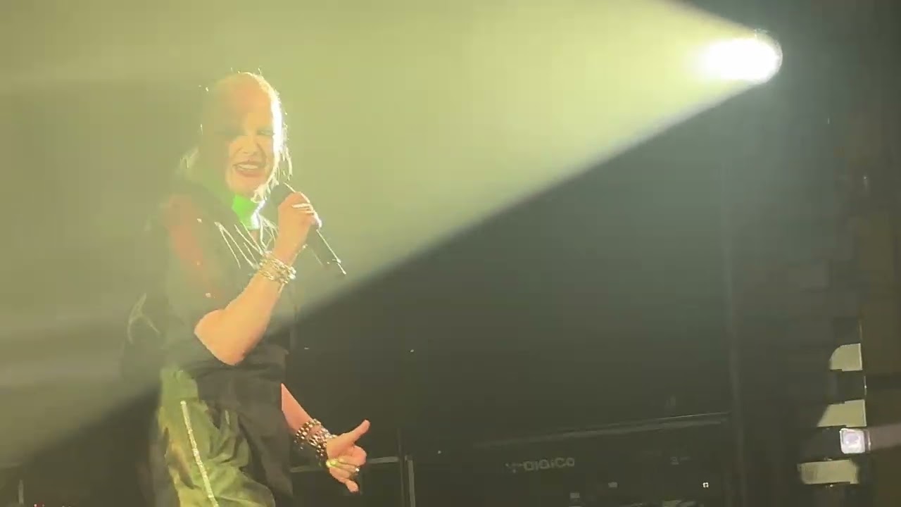 Garbage - Shut Your Mouth (The Midland Theatre, Kansas City, October 6, 2025) LIVE/4K