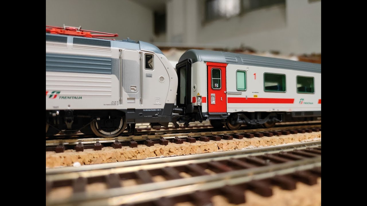 Trenitalia IC 605 Milano C.le- Taranto - Lecce  anno 2020