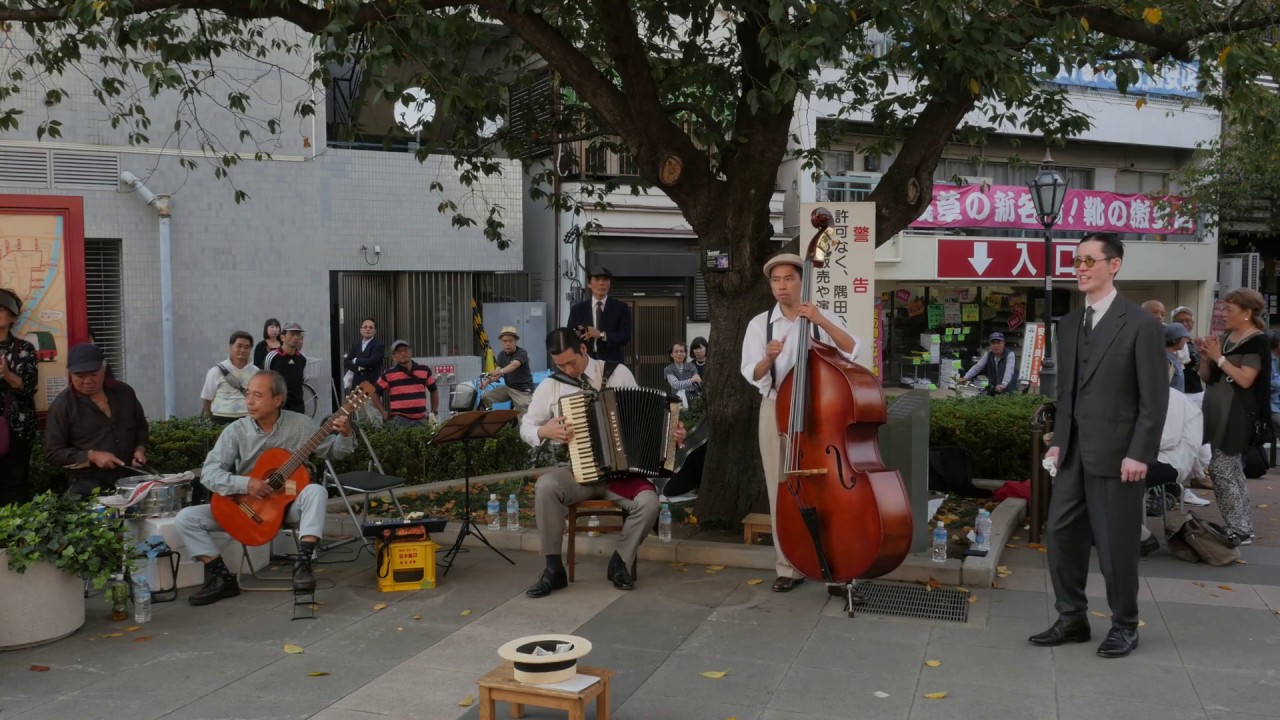 4K・ 【4K】Showa kayokyuku - Street performance in Asakusa - Part 2