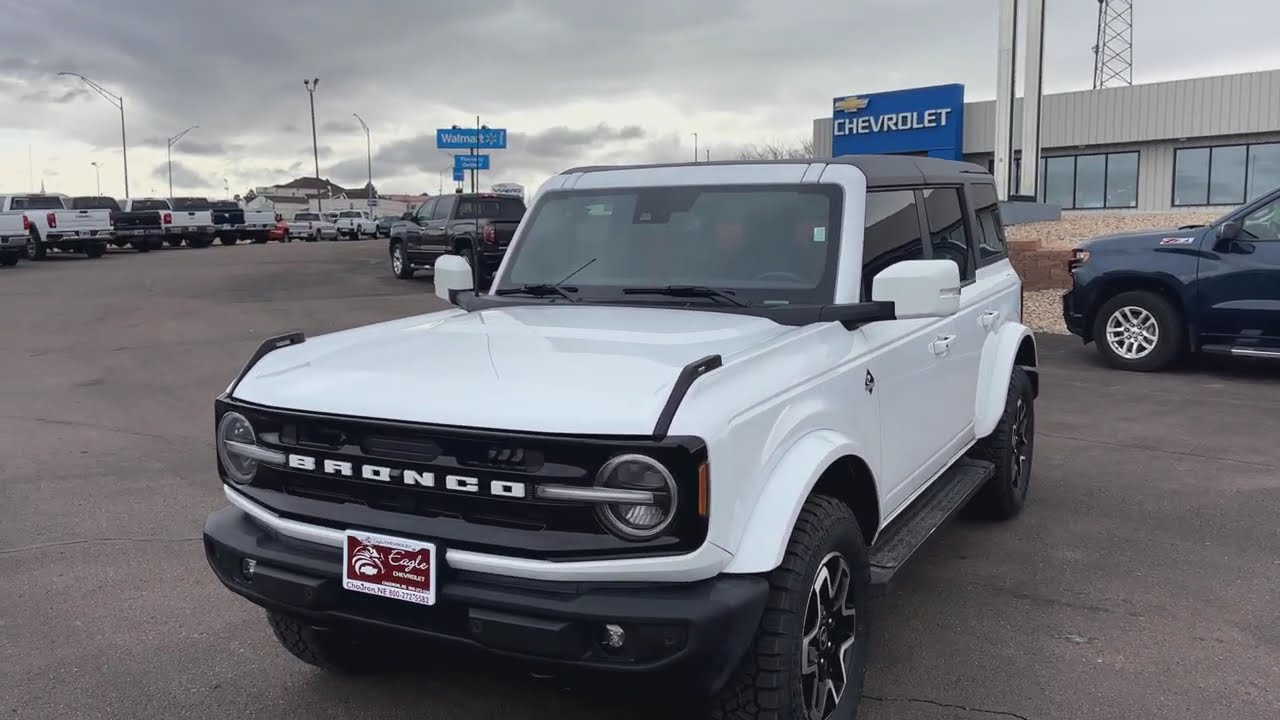 2023 Ford Bronco - 2.7L V6 GAS - Oxford White - Miles 45,981 - Stock #: 26041A