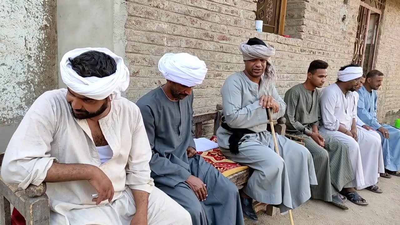 الحاج الضوى شوف عمل اية فى جنازة عم عبد الناصر ضحك السينين 😂😂مع عصام وسمير