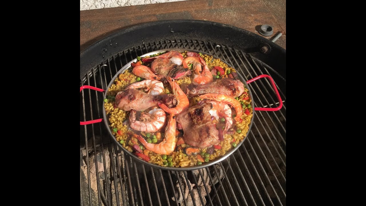 Paella vom 57er Weber Kugelgrill - lockergrillen.de
