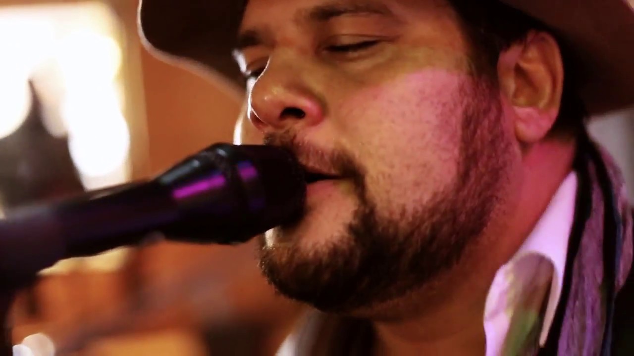 Alive - Pearl Jam cover AtrAmA ao vivo