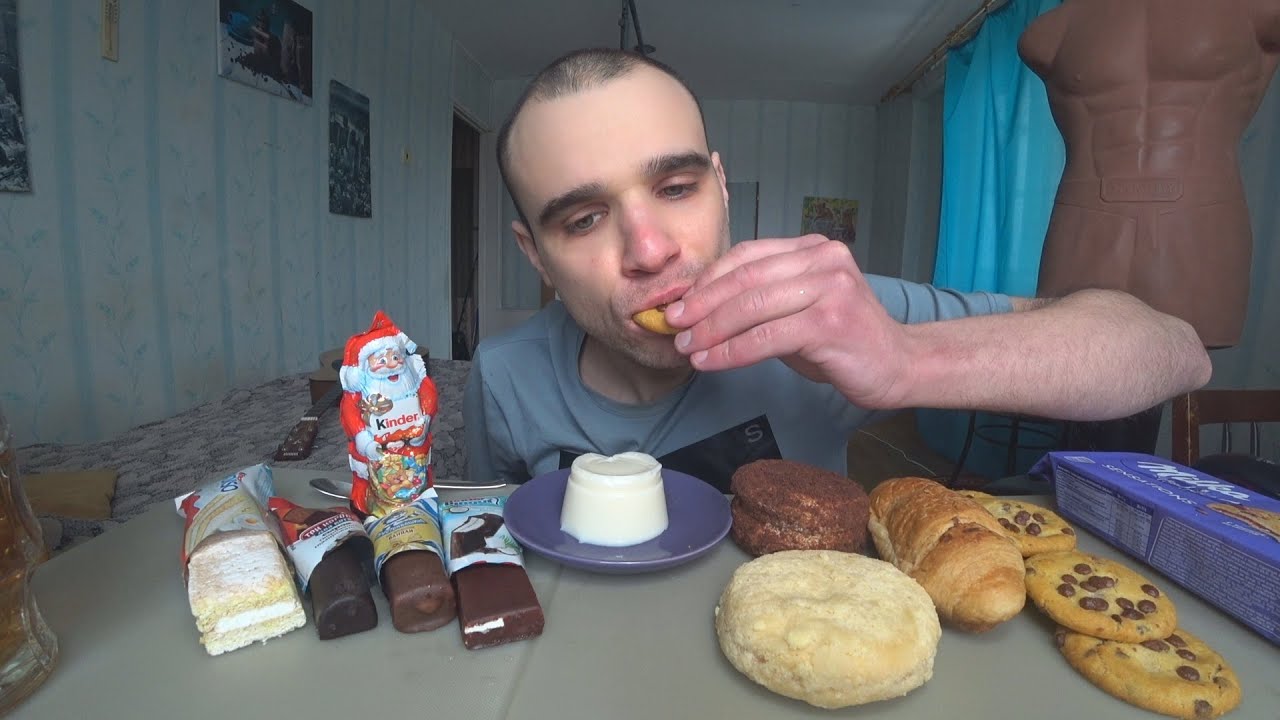 МУКБАНГ СЛАДОСТИ РАЗНЫЕ / ПИРОЖНЫЕ / CHOCOLATE / SWEET/ MILKA / KINDER / EATING ASMR Mukbang АСМР 먹방
