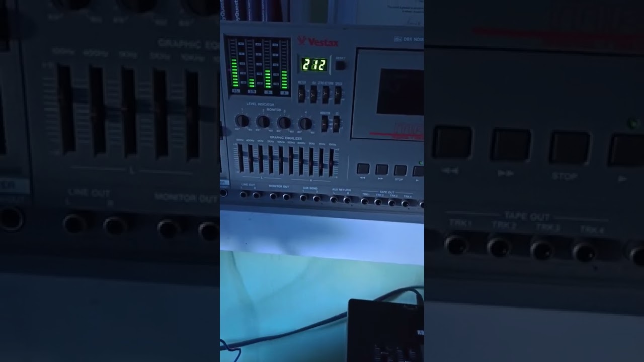electro jam , ds8,dw8000,bs2 AFx mode, vestax mr44