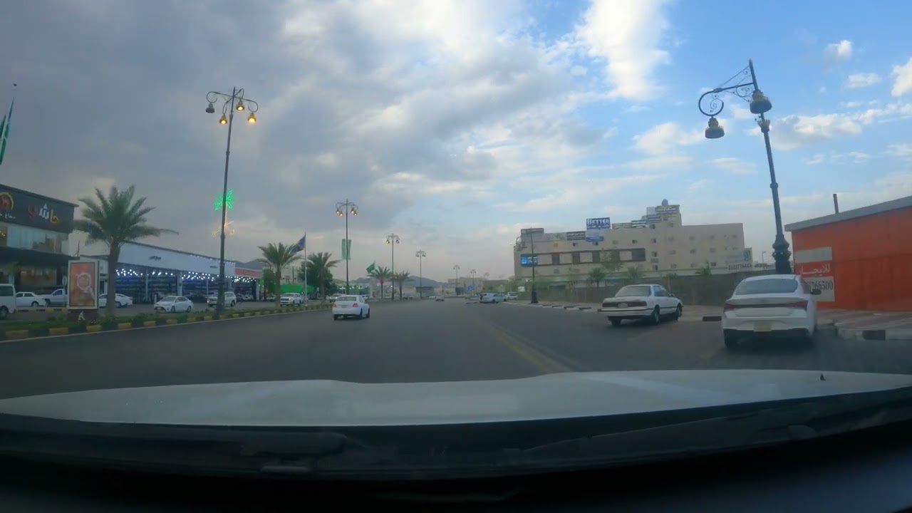 احلى من العقد لباسه