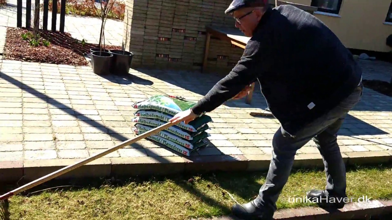 Topdressing af gr&aelig;spl&aelig;ne, unikaHaver.dk