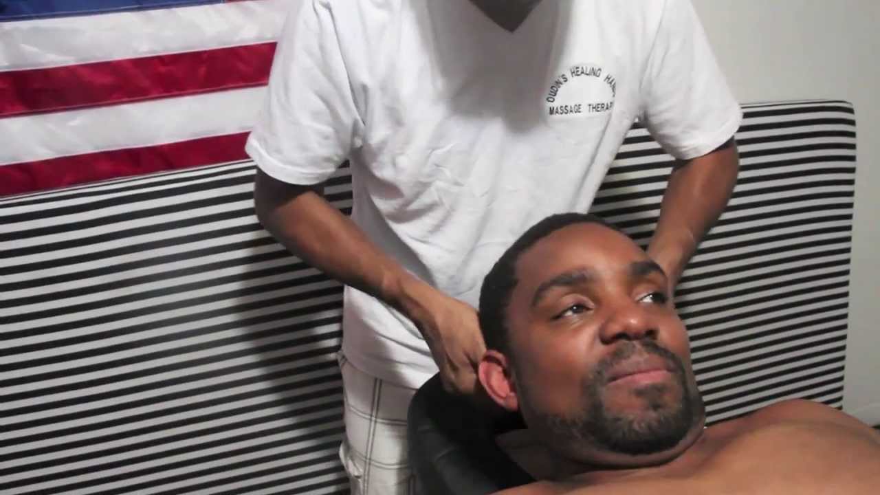 Head/Shoulders/Back Massage & Neck Crack by Oudin on Raheem Part 1 - World's Best