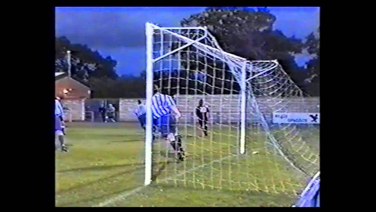 Clevedon Town 1-1 Weymouth - 17th August 1999 - Dr Martens Premier Division