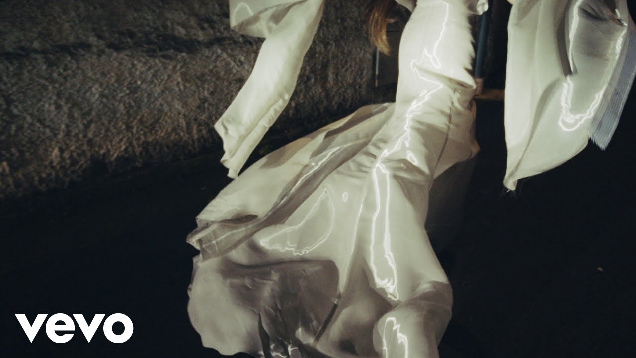 Joan Thiele - Tramonto (Visual video)