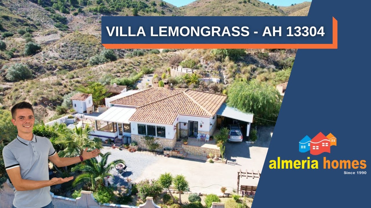 3 bedroom villa for sale in Zurgena with a garage and stunning views / Villa Lemongrass  - AH13304