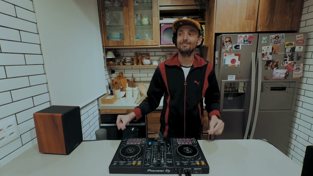DJ BALAA - KITCHEN MIX 06 | Groovy House • Deep House • UK House • UKG | Live DJ Set in My Kitchen